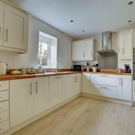 Oakwood Barn * Carperby