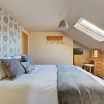3 Bed In Leyburn Oc-ds179 Holiday home Carperby